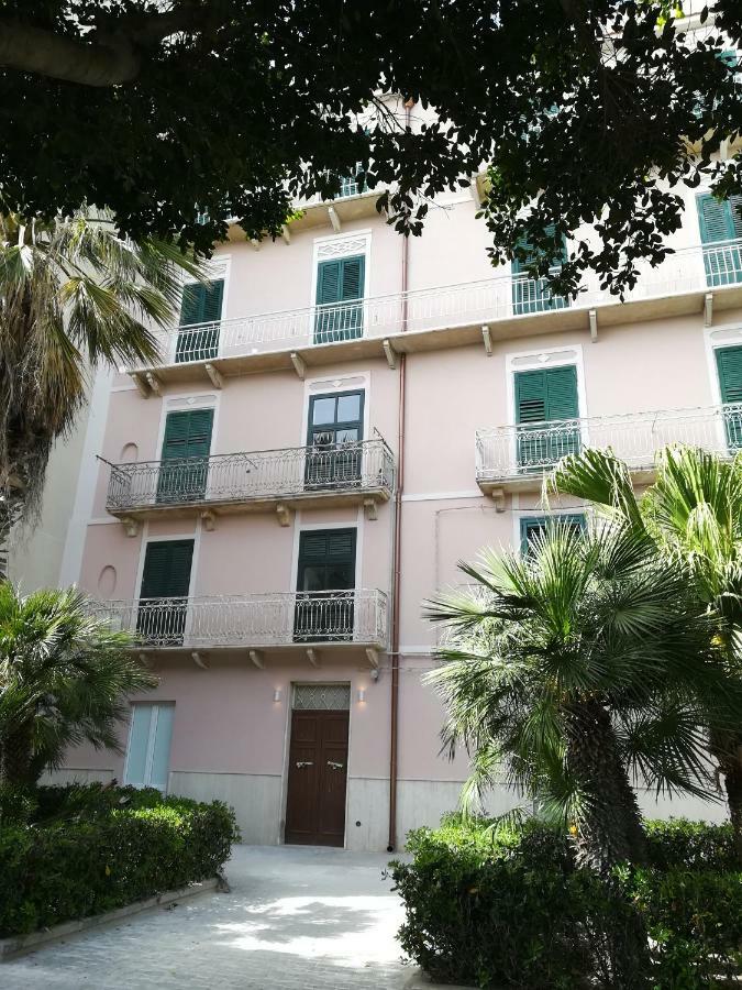 Pappalardo - Regina Elena Apartment Trapani Luaran gambar